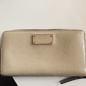 KATE SPADE - zip around wallet